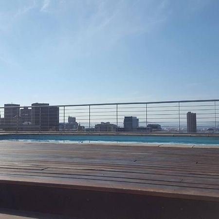 Four Seasons 818- Spacious Cbd Studio - Onsite Parking, Gym & Rooftop Pool Apartment Cape Town Exterior photo